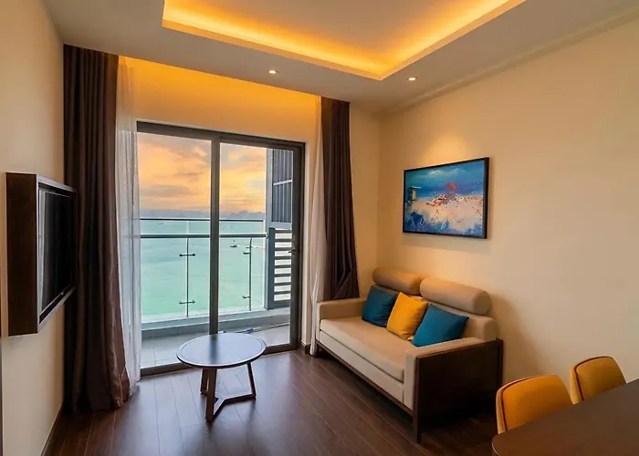 Apartment Ocean View At The Sapphire - & 2br Ha Long